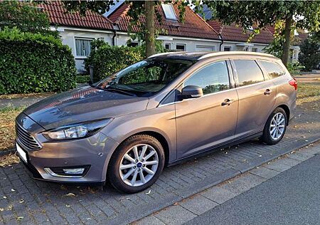 Ford Focus 1.0 EcoBoost Start-Stopp-System ST-Line