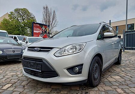 Ford Grand C-Max Champions Edition