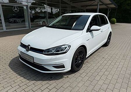 VW Golf Volkswagen VII Highline 1.5TSI LED/PDC/Alcantara/