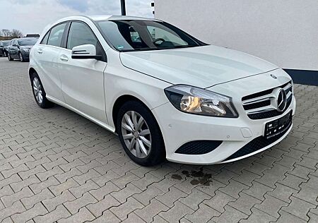 Mercedes-Benz A 180 BlueEfficiency|SPORT|ParkAssis|SZH|PDC|