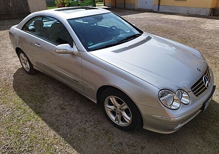 Mercedes-Benz CLK 320 CLK-Klasse Coupe Coupe Avantgarde