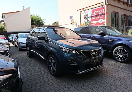 Peugeot 5008 Allure /Panorama/Leder/7-Sitzer/AHK/Massage