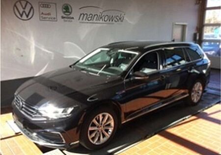 VW Passat Variant Volkswagen GTE 1.4TSI DSG Navi+BT+CarPlay+LED+RFK+PDC+ACC+SWA