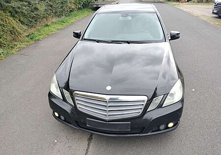 Mercedes-Benz E 220 CDI DPF BlueEFFICIENCY Automatik Elegance