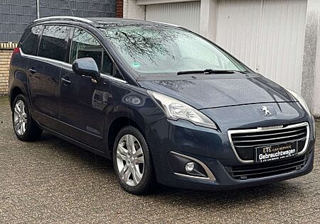 Peugeot 5008 Allure * 7 SITZE+AHK+PANO+PARK+SHZ+NAVI*