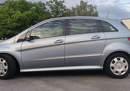 Mercedes-Benz B 180 CDI Autotronic