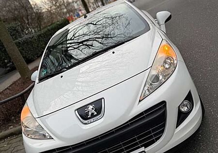 Peugeot 207 CC 120 VTi Allure