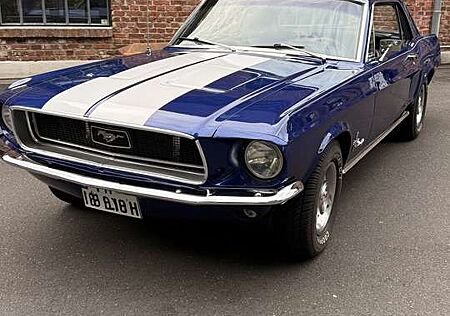 Ford Mustang Coupé 289 V8 Oldtimer