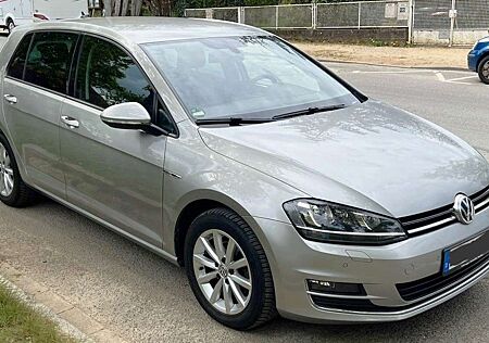 VW Golf Volkswagen 1.2 TSI BlueMotion Technology Lounge