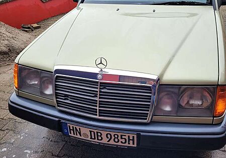 Mercedes-Benz 300 124