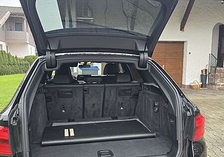 BMW M550 d xDrive Voll Garantie MwSt AHK ACC Pano Night Vi