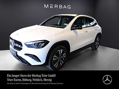 Mercedes-Benz GLA 180 *Progressive Night Distro Ambie Totwin