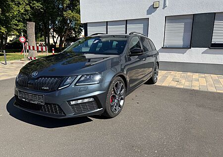 Skoda Octavia gebraucht kaufen Skoda Octavia RS 4x4 2019 2.Hand Pano RFK SH v+h CarPlay 8-fach