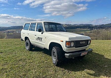 Toyota Land Cruiser HJ 60