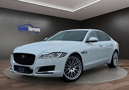 Jaguar XF Prestige ACC°LEDER°BI-XENON°TOTWINKEL°SPURH