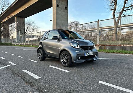 Smart ForTwo 453 0.9 mit Brabus Xclusive Paket FOX, JBL, LED