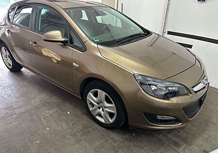 Opel Astra J Lim. 5-trg. Energy