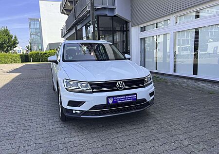 VW Tiguan Volkswagen 2.0 TDI Highline ACC+KAMERA+LEDER+ACTIVE-INFO+LED