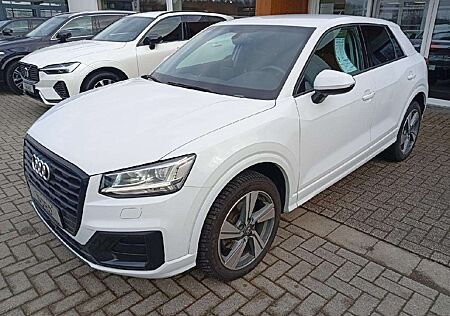 Audi Q2 35 TDI sport AHK