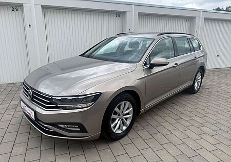VW Passat Variant Volkswagen Passat 1.6 TDI SCR DSG Business Navi Kam Led