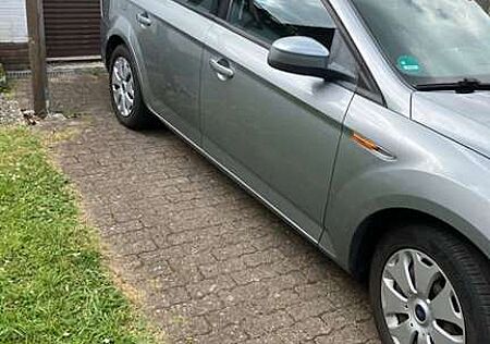 Ford Mondeo Turnier 2.0 Ambiente