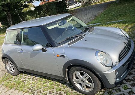 Mini Cooper 1.6, 2. Hand, TÜV/AU neu, Klima