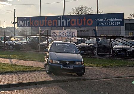 VW Polo Volkswagen *2-HAND'SERVO*RADIO-CD*USB*ERST 90 TKM !!