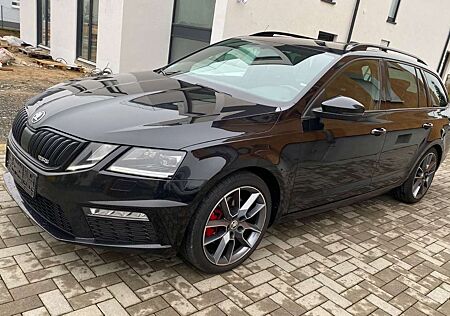 Skoda Octavia Combi RS 2.0 TDI Navi/LED