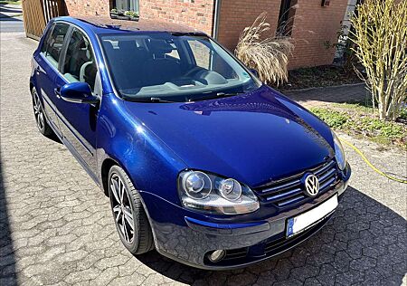 Volkswagen Golf 2.0 TDI Sportline 140 PS - viel Ausstattung