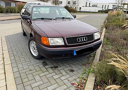 Audi 100 2.3 E mit H-Abnahme