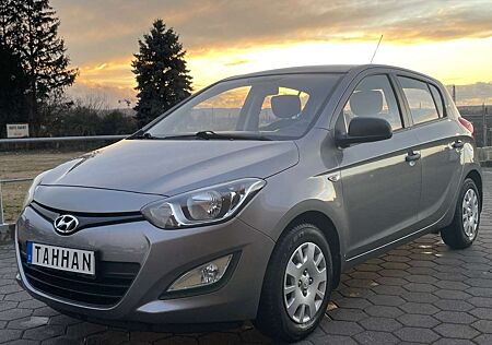 Hyundai i20 /Euro5/Top Zustand/Tüv Neue