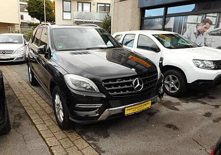 Mercedes-Benz ML 350 M-Klasse Diesel BlueTEC 4MATIC 7G-TRONIC