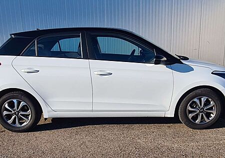 Hyundai i20 blue 1.2 Style
