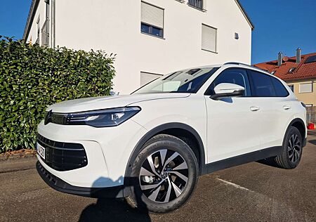 VW Tiguan Volkswagen 1.5 eTSI OPF DSG Life AHK Sitzh., Design-P