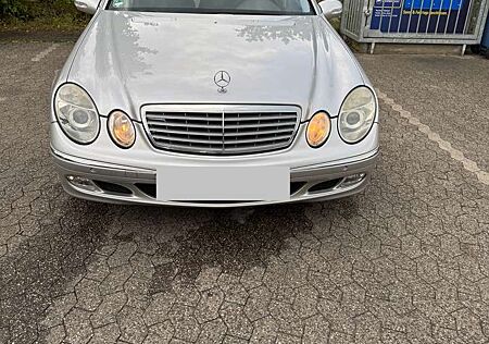 Mercedes-Benz E 240 Avantgarde