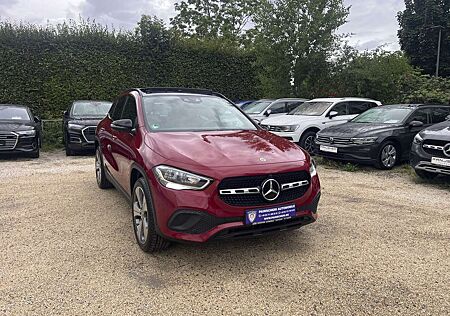 Mercedes-Benz GLA 220 d NightPaket PANO-SD+LEDER+360°+MEMORY+AMBIENTE
