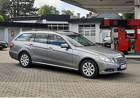 Mercedes-Benz E 220 T CDI DPF BlueEFFICIENCY Elegance guter Zustand!!!