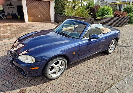 Mazda MX-5 1.6i 16V - Top gepflegt! Nur Sommerfahrzeug!
