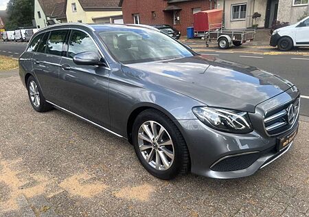 Mercedes-Benz E 200 d Avantgarde 1.HD/KAMERA/PDC/T.LEDER/NAVI