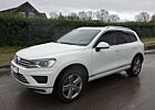 VW Touareg Volkswagen 3.0 V6 TDI 150kw /Automatik/Leder