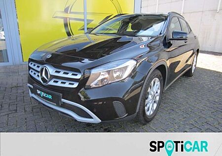 Mercedes-Benz GLA 200 Navi Kamera PDC Sitzhzg