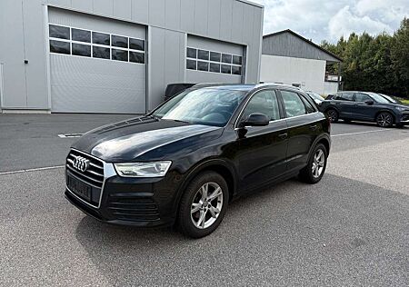 Audi Q3 sport-Xenon-Ahk-6.Gang-Pdc-Navi