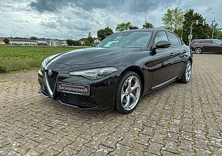 Alfa Romeo Giulia Veloce Q4 | ACC | Totwinkel. | Spurhalte.