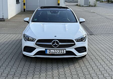 Mercedes-Benz CLA 220 4Matic 7G-DCT AMG Line