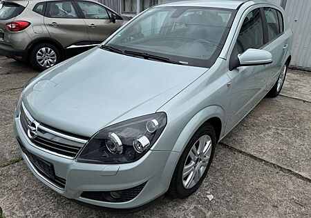 Opel Astra Innovation "110 Jahre"