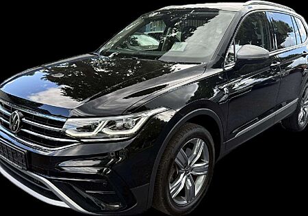 VW Tiguan Allspace Volkswagen Elegance 4Motion