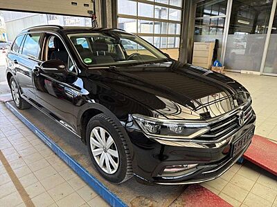 Volkswagen Passat Variant 2.0 TDI 4Motion DSG Business AHK