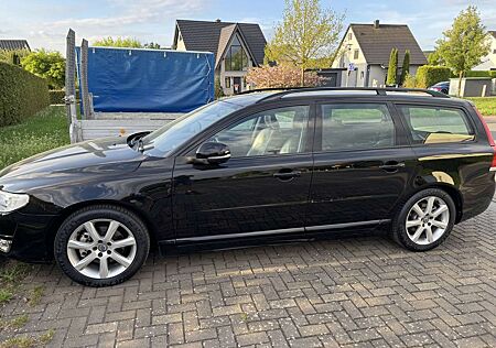 Volvo V70 D3 Geartronic Linje Svart