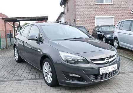 Opel Astra J Lim. 5-trg. Active