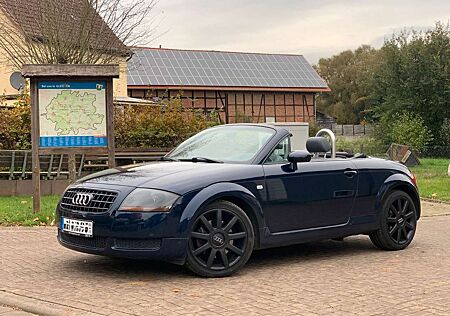 Audi TT Roadster 1.8 T Leder grau 18" ALU Verdeck NEU